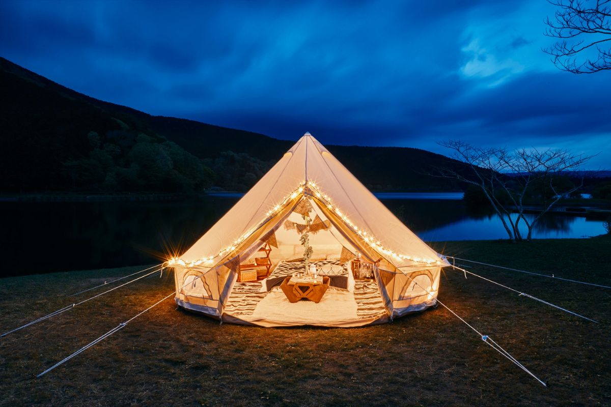Glamping vs. Traditional Camping: Which Is Right for You?