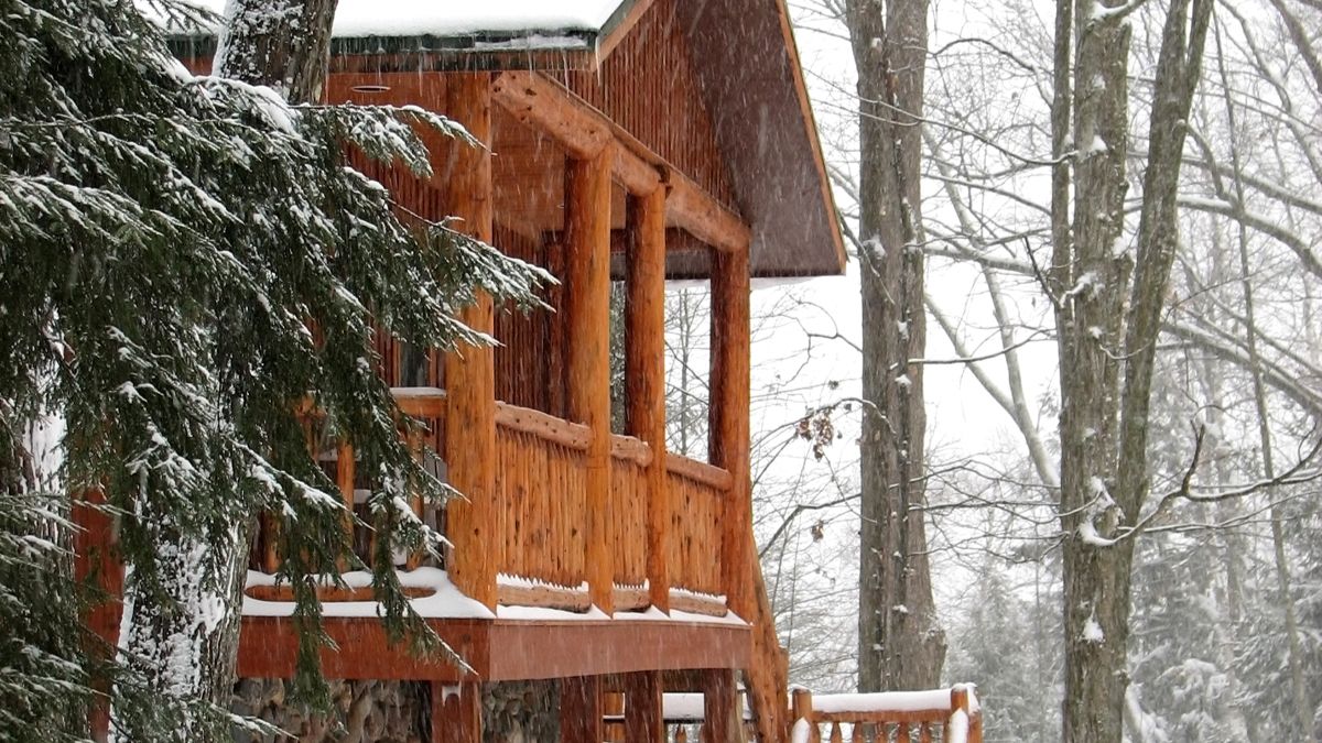 What to Expect on Your First Day at a Ski Resort
